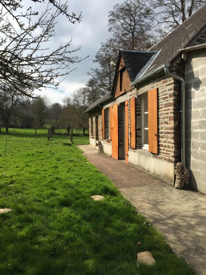 La Petite Maison O Bord De L'Eau Bernieres-le-Patry Exterior foto